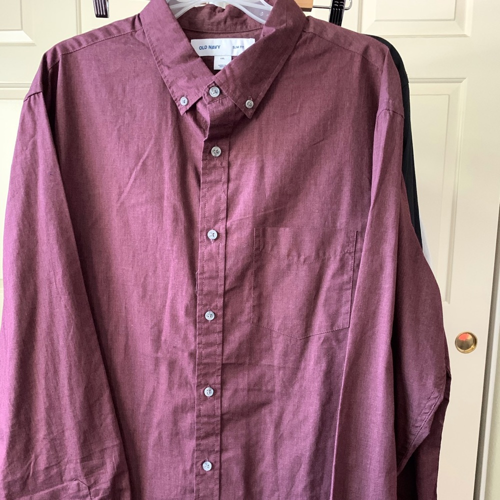 Men’s OLD Navy Slim Fit Popplin dress shirt